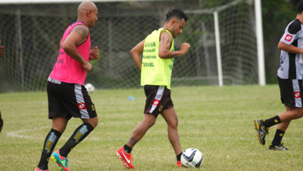 Allan Alemán: 'No vengo como salvador del equipo”