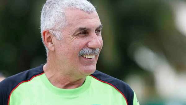 Alajuelense oficializa la llegada de Manuel Keosseian