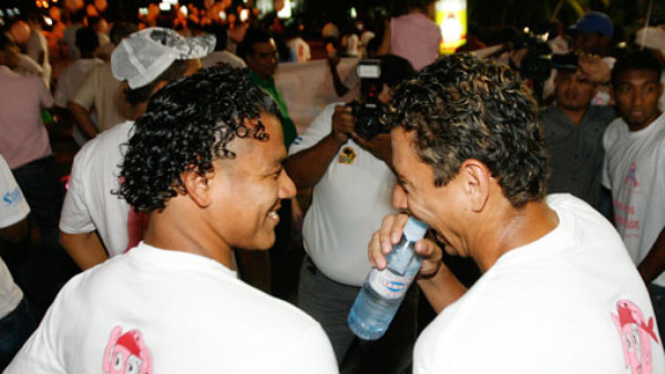 Marathón y Real España, unidos contra cáncer de mama