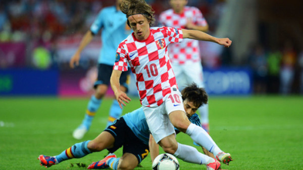 Técnico de Croacia aseguró que Modric terminará en el Real Madrid