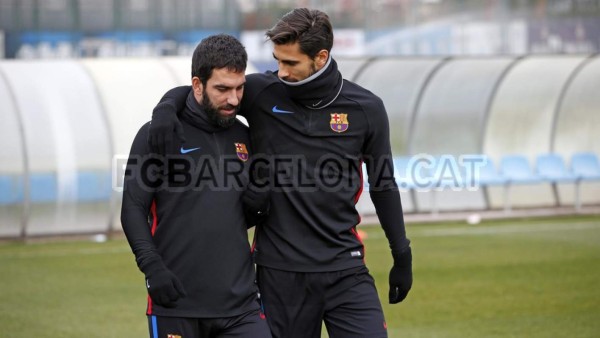 Choco Lozano entrena con el primer equipo del Barcelona en la semana del clásico