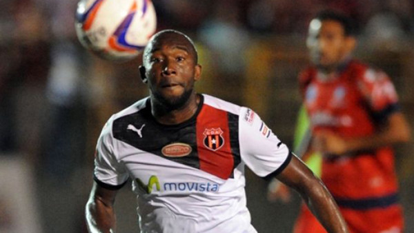 Jerry Palacios, sancionado en Costa Rica