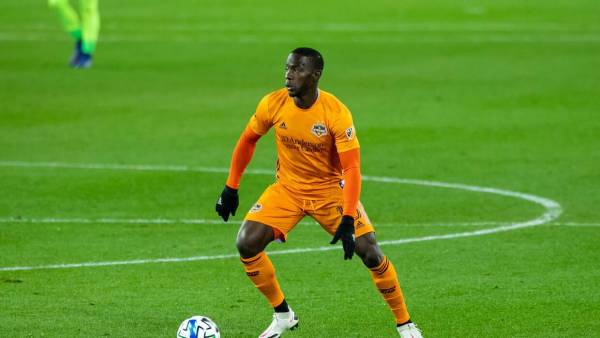 El gran capitán Maynor Figueroa, a su último tren en el fútbol profesional previo a su retiro