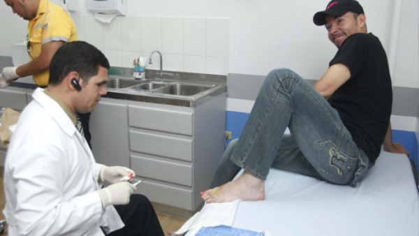 Uñero retira de las canchas a Polache