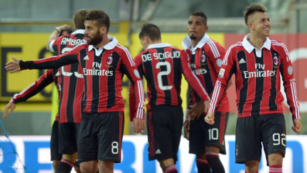 Milan sigue penando en la Serie A