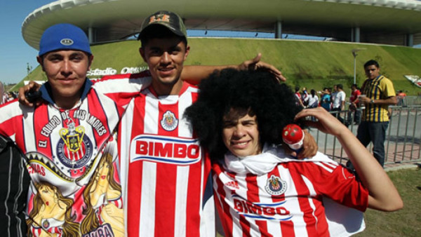 Así se disfruta de un clásico América-Chivas en México