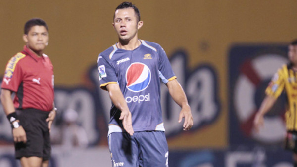 Alfredo Mejía podría reaparecer ante Real España