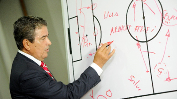 Jorge Luis Pinto recibirá charla de Pep Guardiola