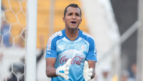 Donis Escober quiere ser delantero