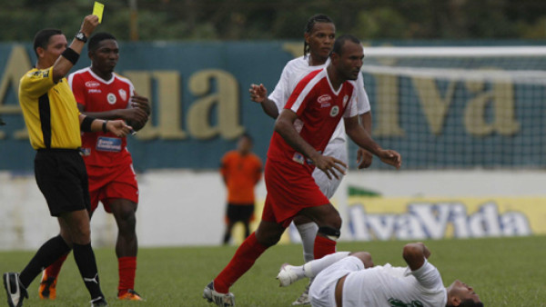 Platense se dejó empatar en dos minutos ante el Choloma