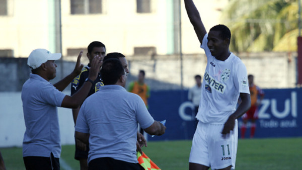 Platense le ganó el duelo al Real Sociedad