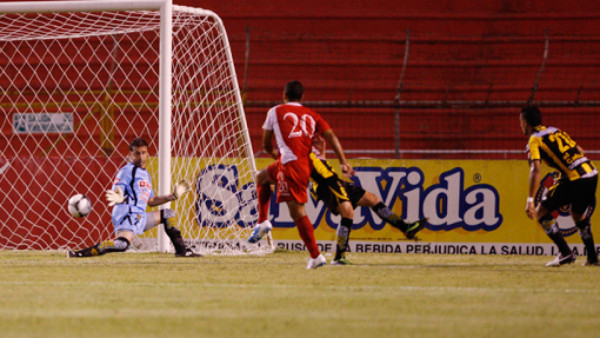 EN VIVO: Real España derriba al Choloma