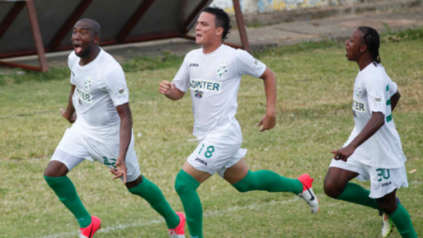 Platense hace tropezar a Real España