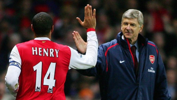 Las 15 inolvidables imágenes de Arsene Wenger con el Arsenal