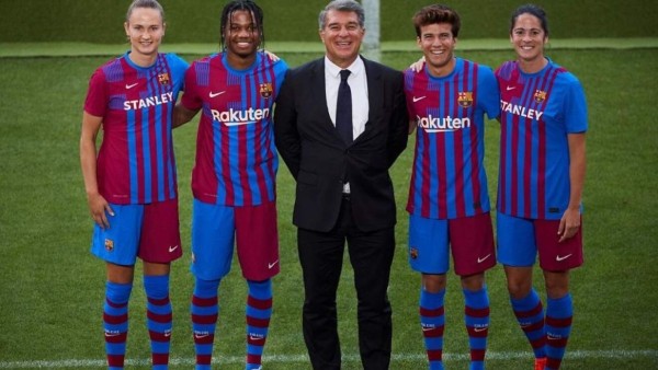 ¿Cuál es la más hermosa? Así lucen las camisas de los equipos europeos para la temporada 21-22