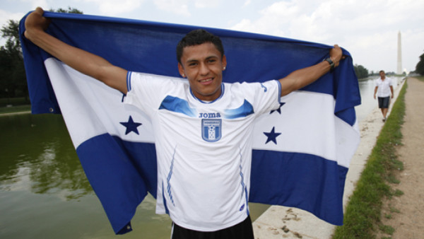 Andy Najar bailando punta en Washington