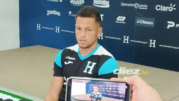 Marcelo Santos en conferencia de prensa en el último entrenamiento de la Selección de Honduras de cara a la Copa Oro. Foto: Moisés Valenzuela.