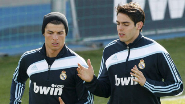 Operan a Kaká y será baja 4 meses