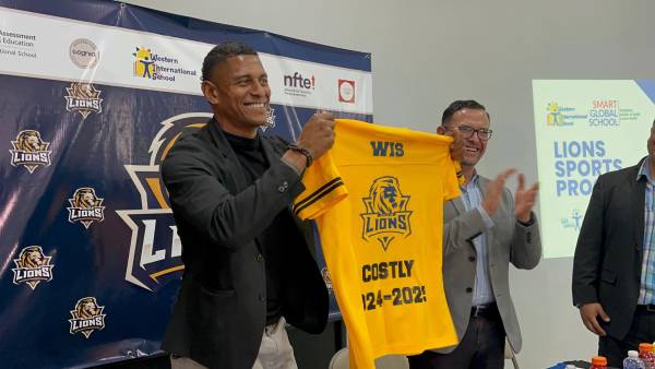 La felicidad de Carlo Costly por ser parte de este nuevo proyecto. Foto: Mauricio Ayala.