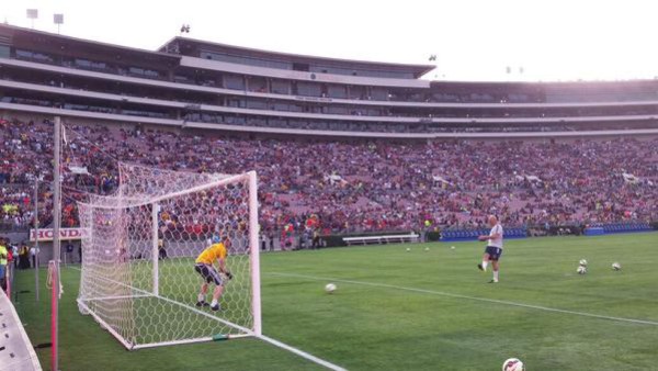 Llenazo en el Rose Bowl para ver al Barcelona ante Galaxy