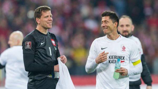 Ambos polacos tienen buena relación y ahora van a ser compañeros en el FC Barcelona.