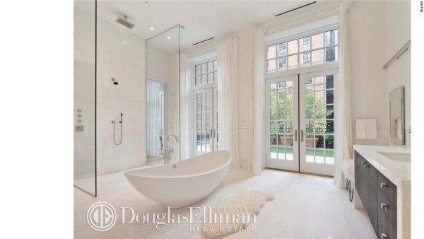 La lujosa mansión que ha puesto a la venta Jennifer López para ir a vivir con Álex Rodríguez