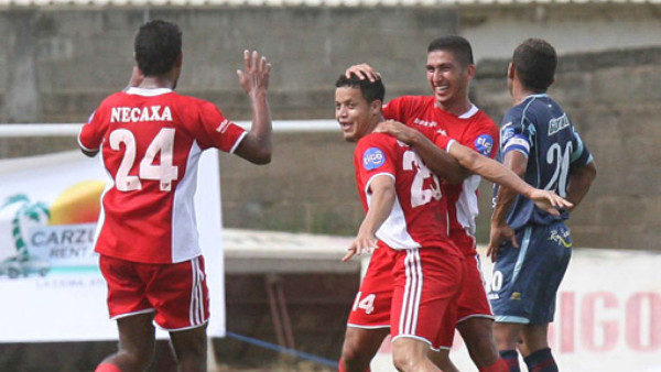 Necaxa ridiculizó al Motagua