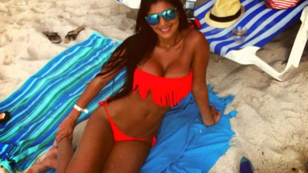 Periodista tica que cubrió a la selección de Costa Rica en Brasil 2014 dice adiós a la televisión