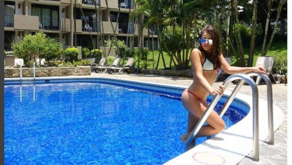 ¿Se parecen? Valeria Mobley encarna a Andrea Salas en la película de Keylor Navas