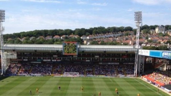 Los estadios de fútbol más feos del mundo y que nunca has visto
