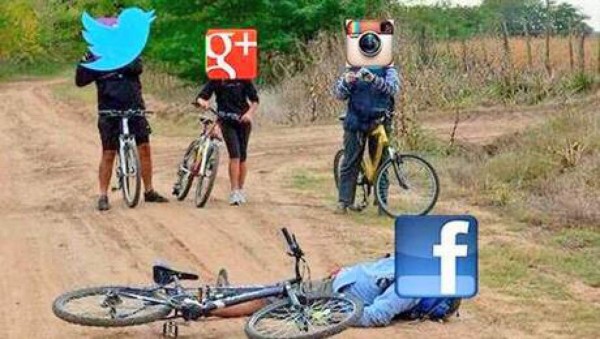 Caída de Facebook genera una ola de imperdibles memes