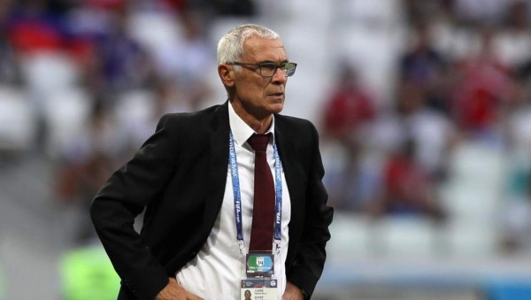 Los currículums que tuvo Fenafuth previo a contratar a Fabián Coito