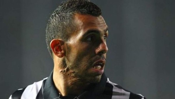 Estos son los 10 futbolistas que triunfaron pese a sus tragedias