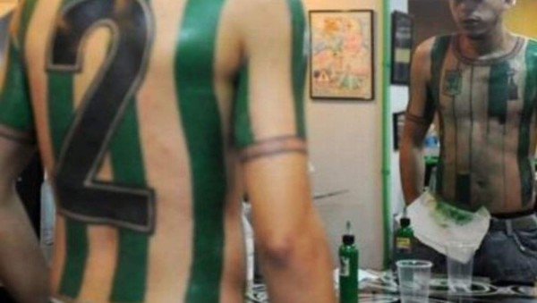 FOTOS: Los tatuajes más sorprendentes de los aficionados del fútbol