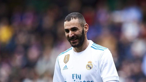 ¡SORPRESOTA! Zidane y el volante que utilizaría como central ante la Juventus