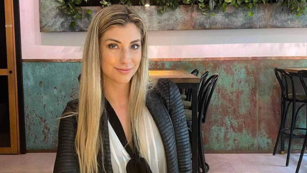 Estrella del cine para adultos reveló que les dio servicio a tres jugadores del Manchester United y uno le quedó debiendo 200 euros