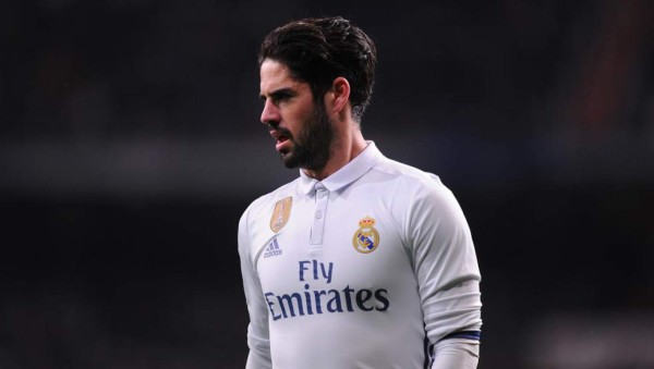 ¡Desbandada! Estos son los 10 futbolistas que se irían de Real Madrid