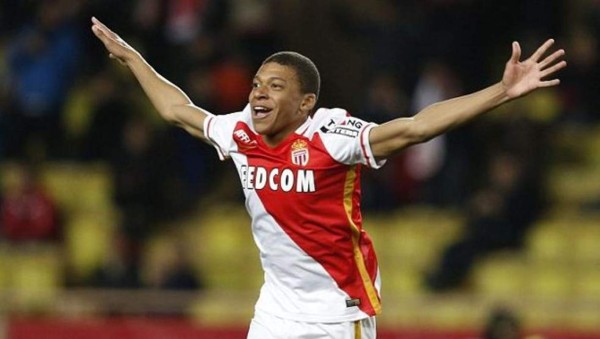 FICHAJES: Guardiola hará una locura y Emilio Izaguirre alista maletas