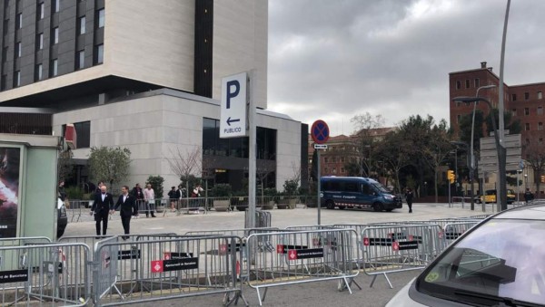 Camp Nou blindado y una visita sorpresa: Así se viven las horas previas al Barcelona-Real Madrid&nbsp;&nbsp;&nbsp;