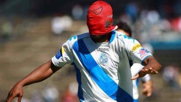 ¡Black Panther, Spider-Man y Batman! Ellos han festejado un gol con una máscara