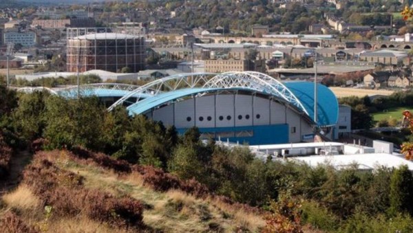 Así son los estadios por el mundo que han sido criticados por su diseño