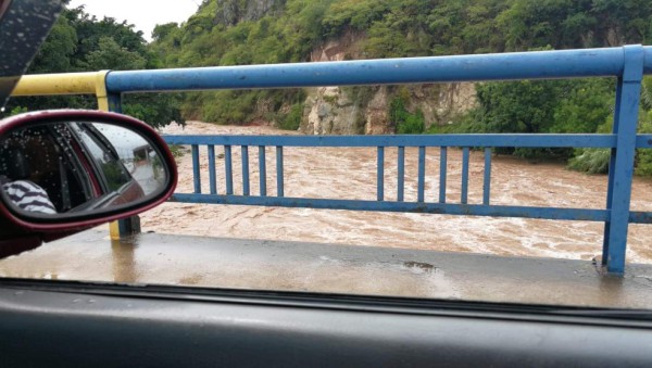 FOTOS: Caos y destrucción en Tegucigalpa por fuertes lluvias