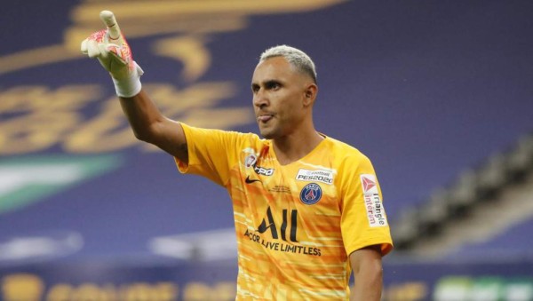 Un crack para los negocios: La millonada que ha conseguido Florentino Pérez para el Real Madrid con los descartes de Zidane