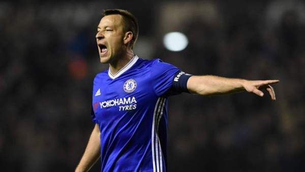 RUMORES/FICHAJES: ¡Le 'roban' jugador al Barça pero va a la carga por un brasileño!