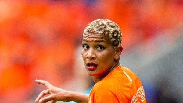 Megan Rapinoe y las futbolistas con los looks más raros y extravagantes, dos del Barcelona sorprenden