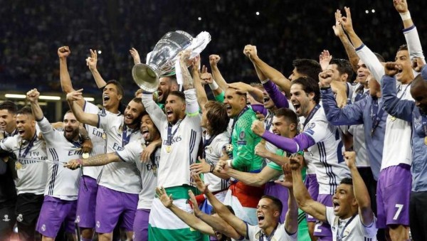 TOP 10: Los clubes que fueron campeones de Champions y quizás no sabías