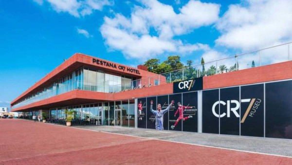 Fotos: Ahora es duelo de empresarios: ¿Cuál gusta más, el restaurante de Messi o el hotel de Cristiano?