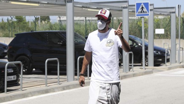 Jugadores del Barcelona se toman unas mini vacaciones previo a la Champions League