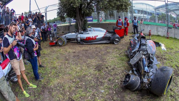 Las impactantes imágenes del accidente de Fernando Alonso en el Gran Premio de Australia