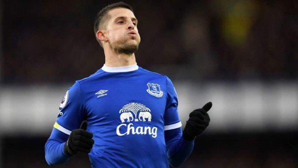 RUMORES/FICHAJES: Deja Real Madrid y ficha por el Atlético; Bayern 'roba' en Barcelona